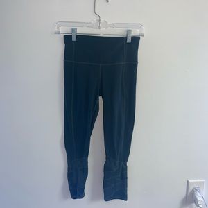 athleta crop leggings size xs like lululemon